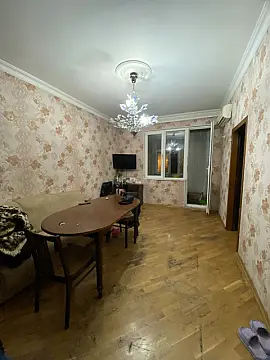 Kirayə verilir 2 otaqlı mənzil 50 m²