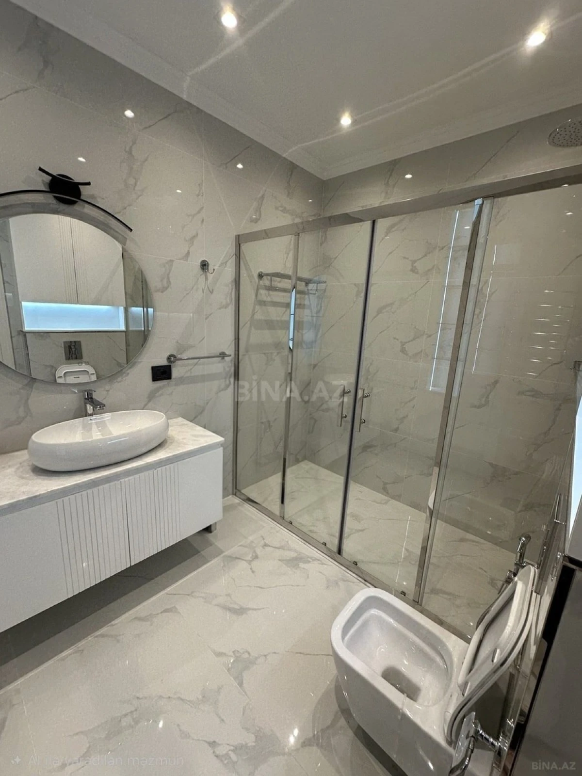 Kirayə verilir 2 otaqlı mənzil 90 m²