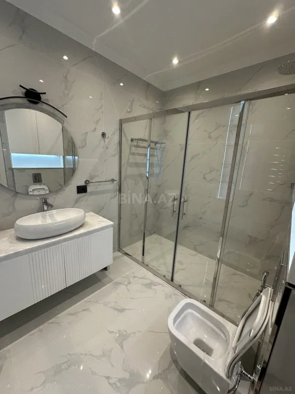 Kirayə verilir 2 otaqlı mənzil 90 m²