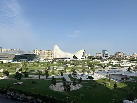 Satılır 2 otaqlı mənzil 100 m² — Bakı, 5-ci mikrorayon 2 otaq 100.00 m²