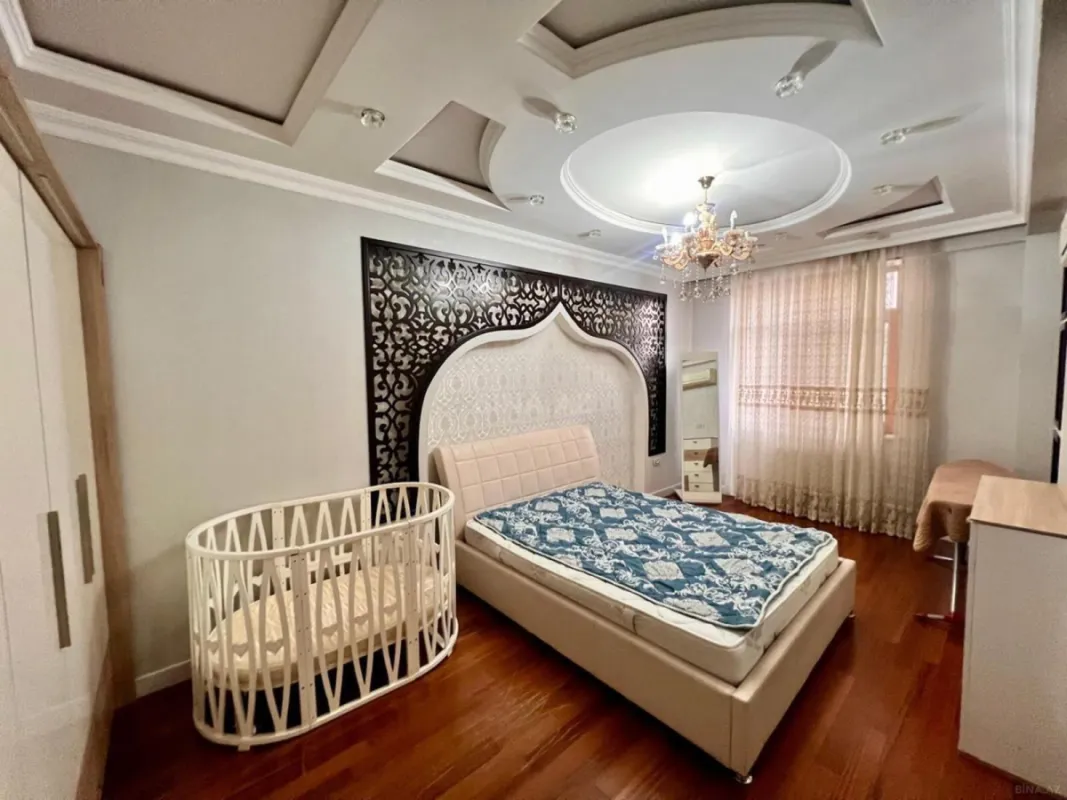 Satılır 2 otaqlı mənzil 100 m²