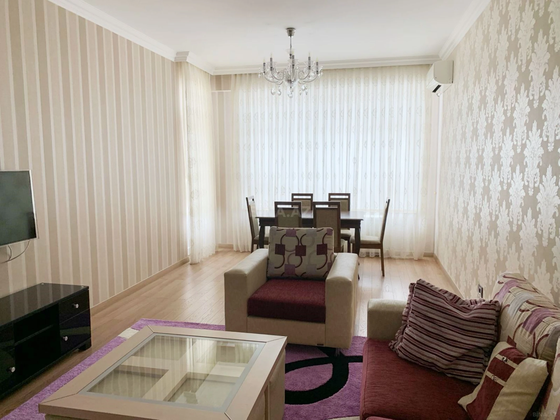 Kirayə verilir 2 otaqlı mənzil 94 m²