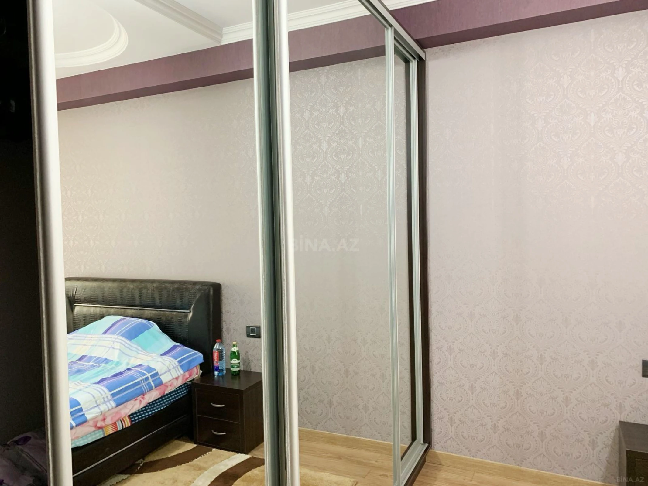 Kirayə verilir 2 otaqlı mənzil 94 m²