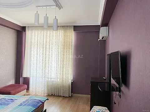 Kirayə verilir 2 otaqlı mənzil 94 m²