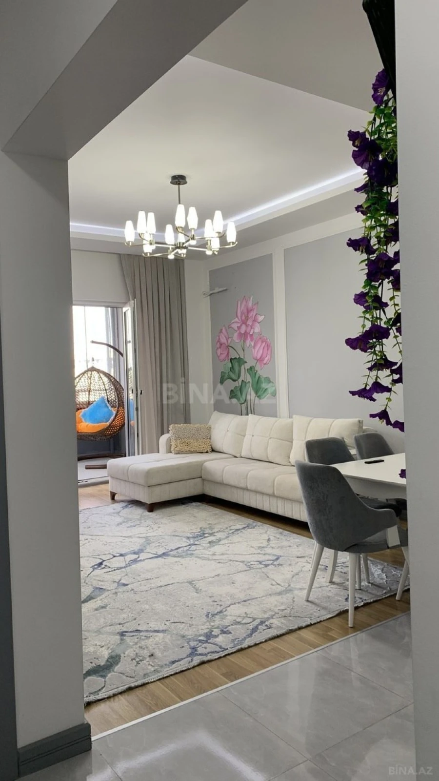 Satılır 2 otaqlı mənzil 80.5 m²
