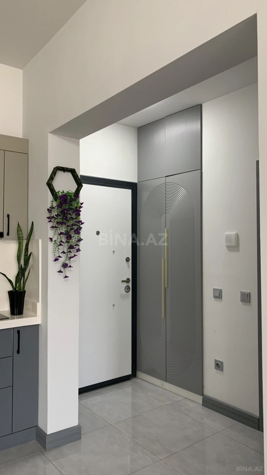 Satılır 2 otaqlı mənzil 80.5 m²