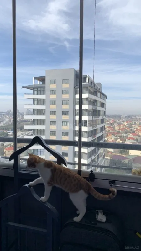 Satılır 2 otaqlı mənzil 80.5 m²