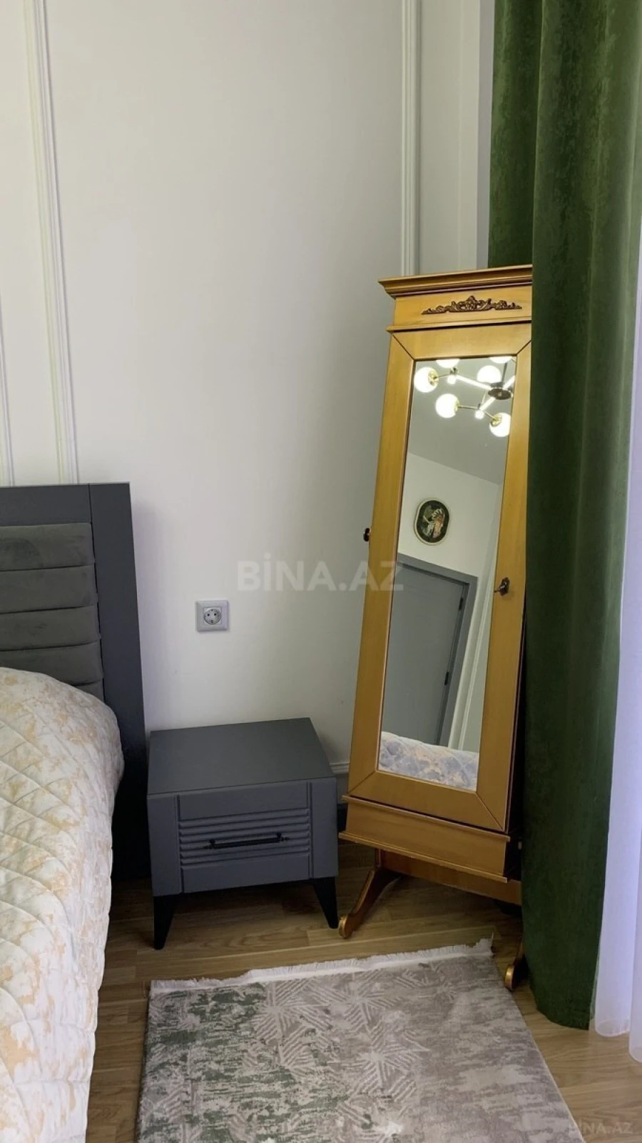 Satılır 2 otaqlı mənzil 80.5 m²