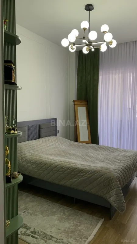 Satılır 2 otaqlı mənzil 80.5 m²