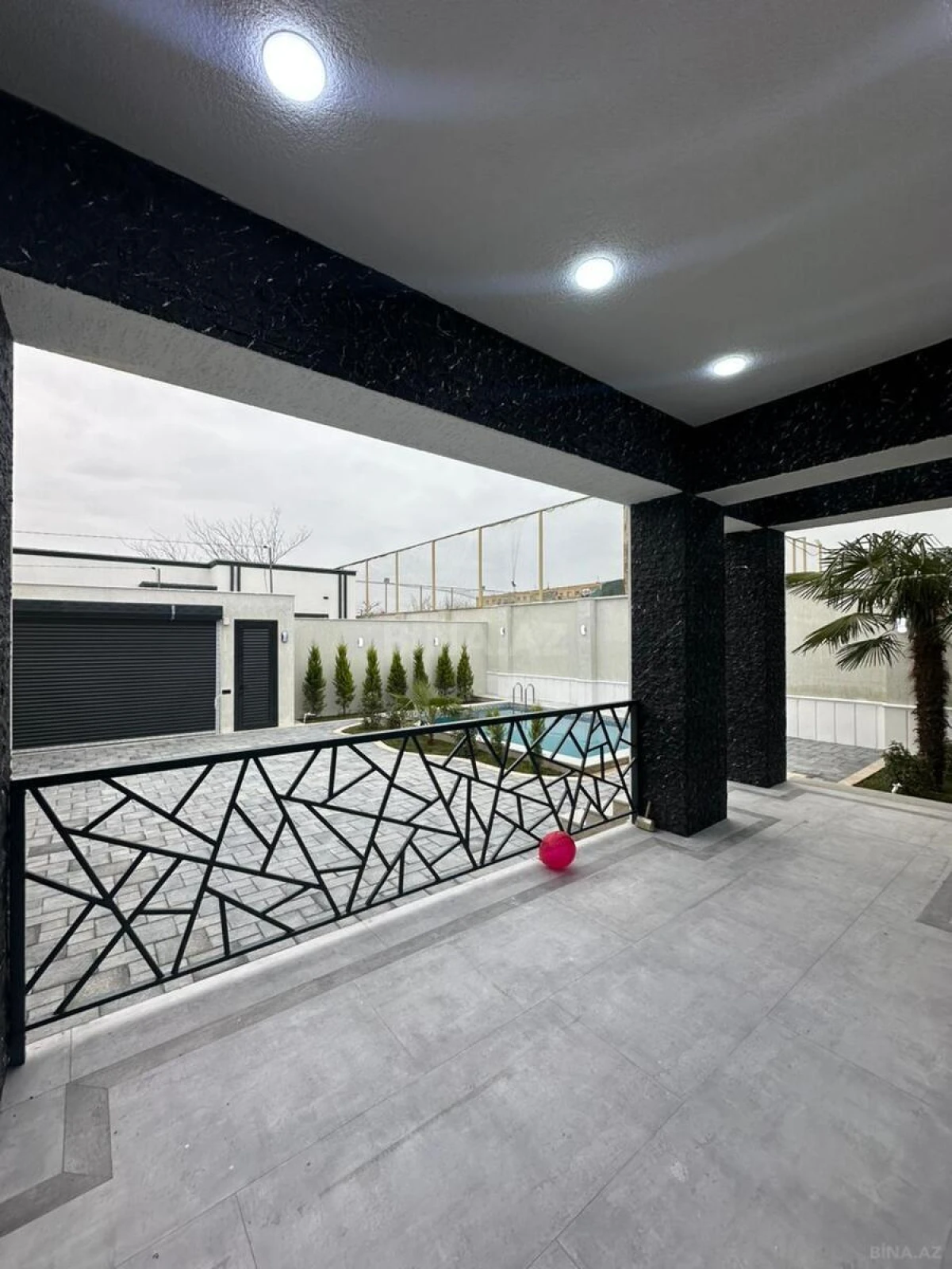 Satılır 4 otaqlı həyət evi 170 m²
