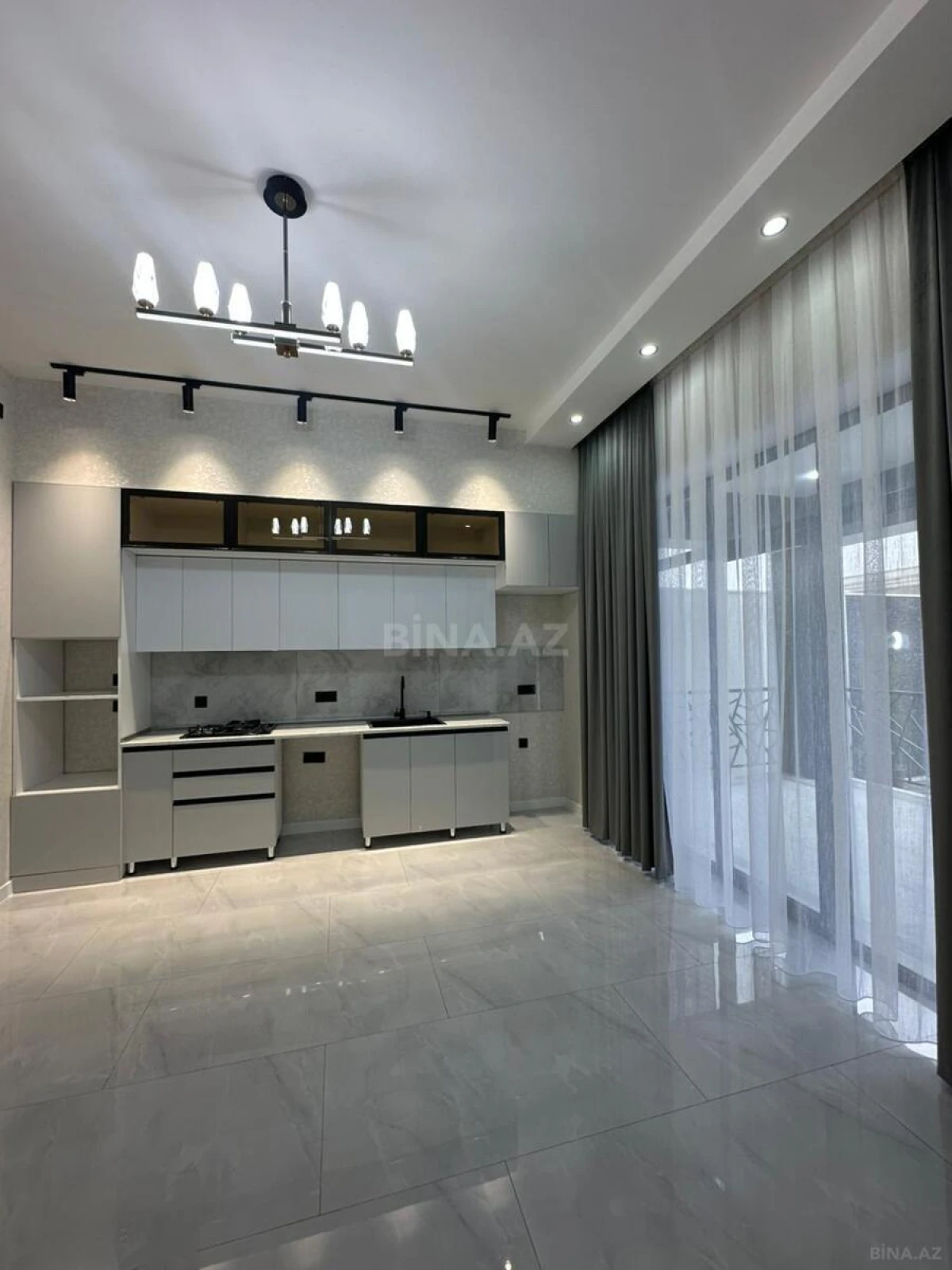 Satılır 4 otaqlı həyət evi 170 m²