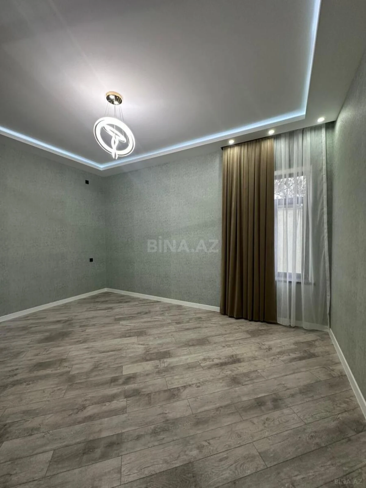 Satılır 4 otaqlı həyət evi 170 m²