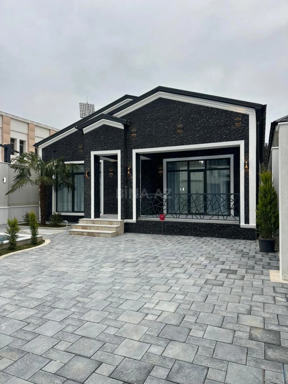 Satılır 4 otaqlı həyət evi 170 m²