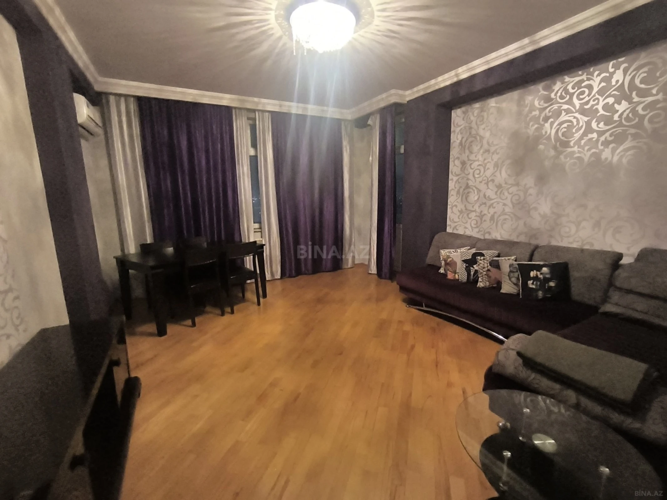 Kirayə verilir 2 otaqlı mənzil 88 m²