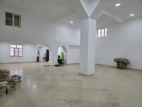 Satılır obyekt 2300 m²