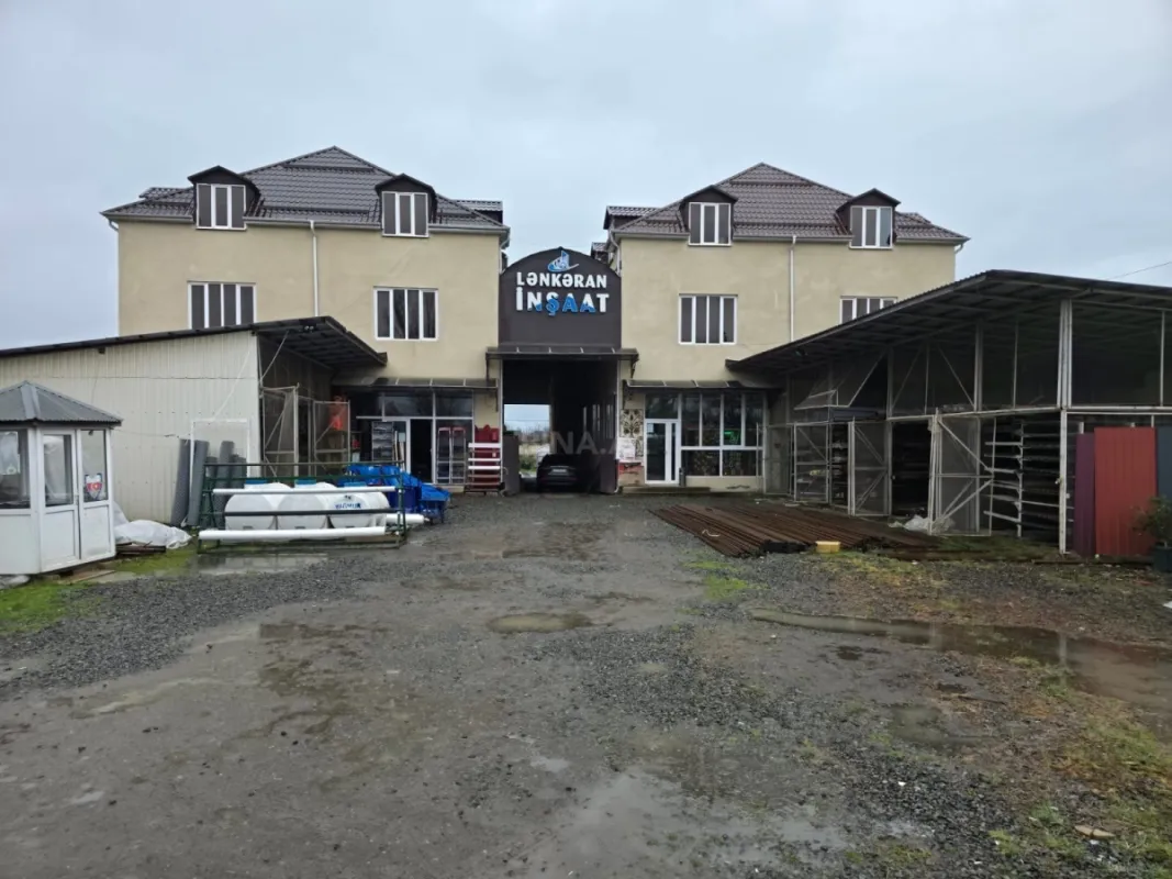 Satılır obyekt 2300 m²