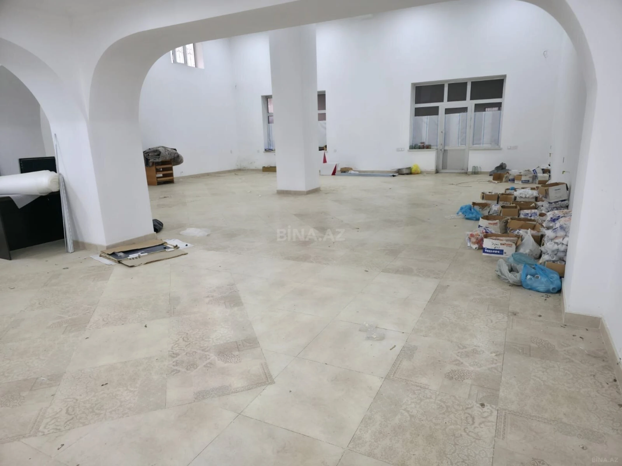 Satılır obyekt 2300 m²