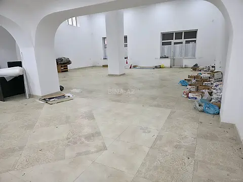 Satılır obyekt 2300 m²