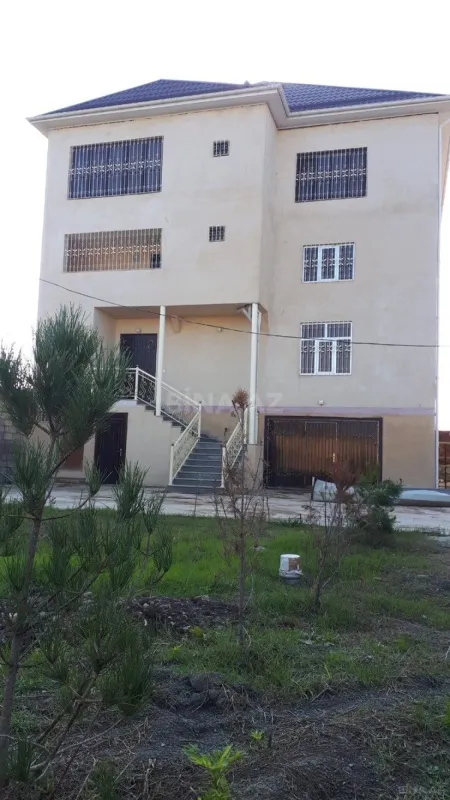 Satılır obyekt 2300 m²