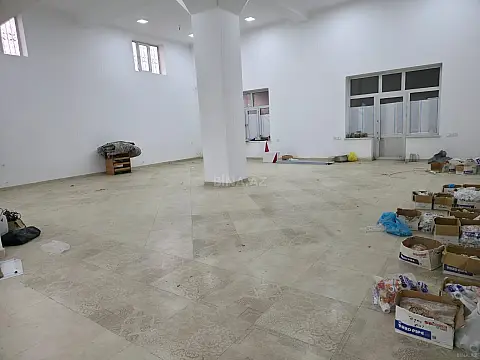 Satılır obyekt 2300 m²