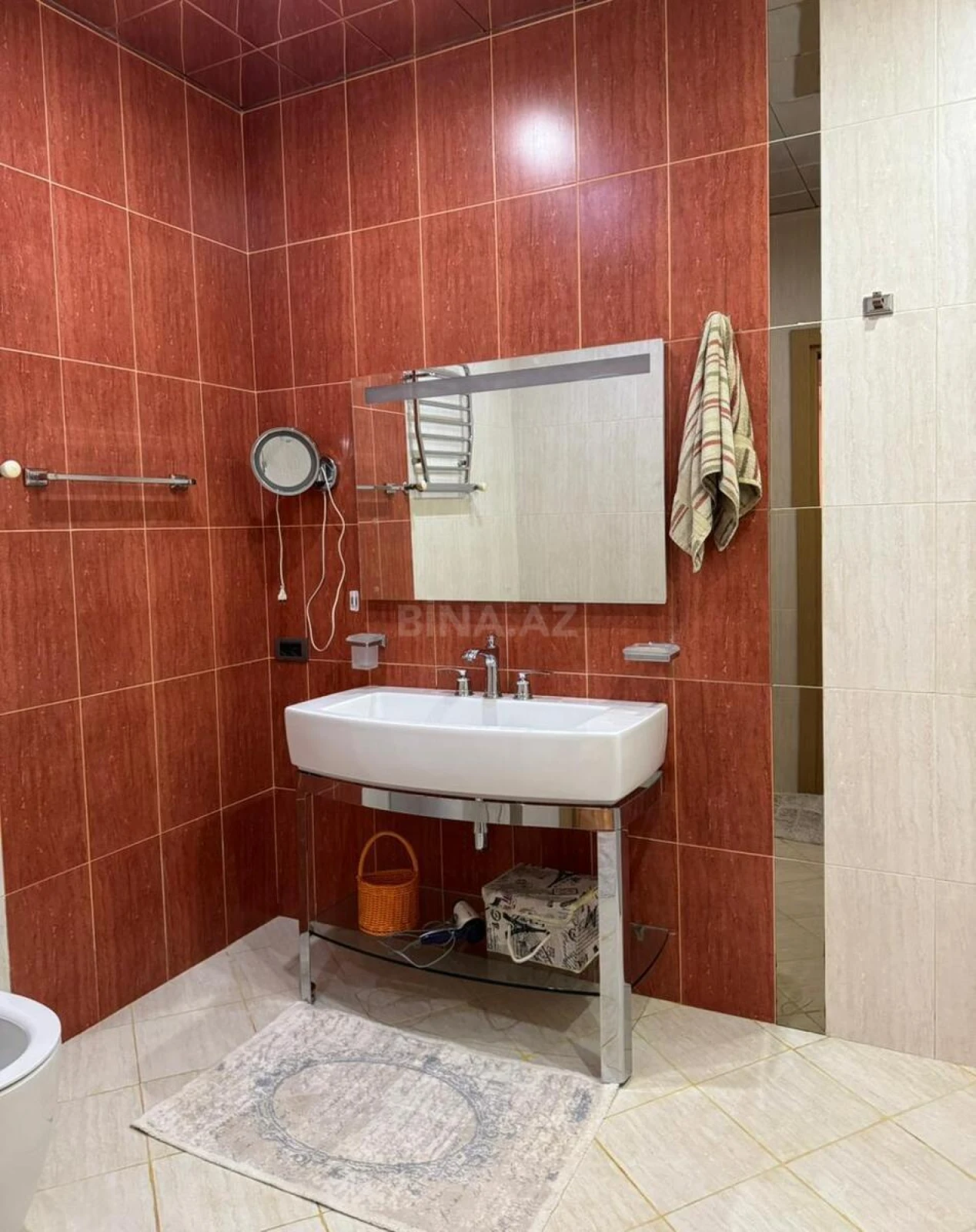 Satılır 3 otaqlı mənzil 140 m²