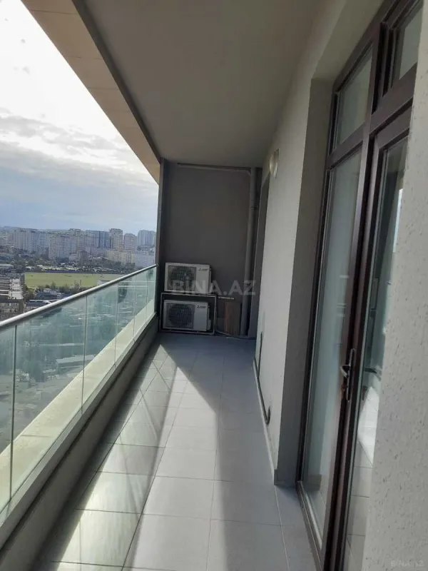 Kirayə verilir 2 otaqlı mənzil 110 m²