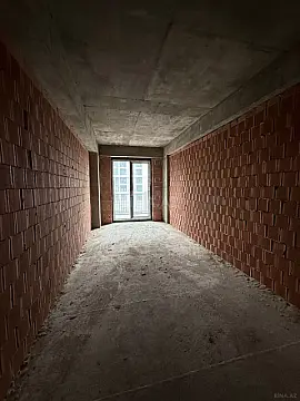 Satılır 4 otaqlı mənzil 173 m²