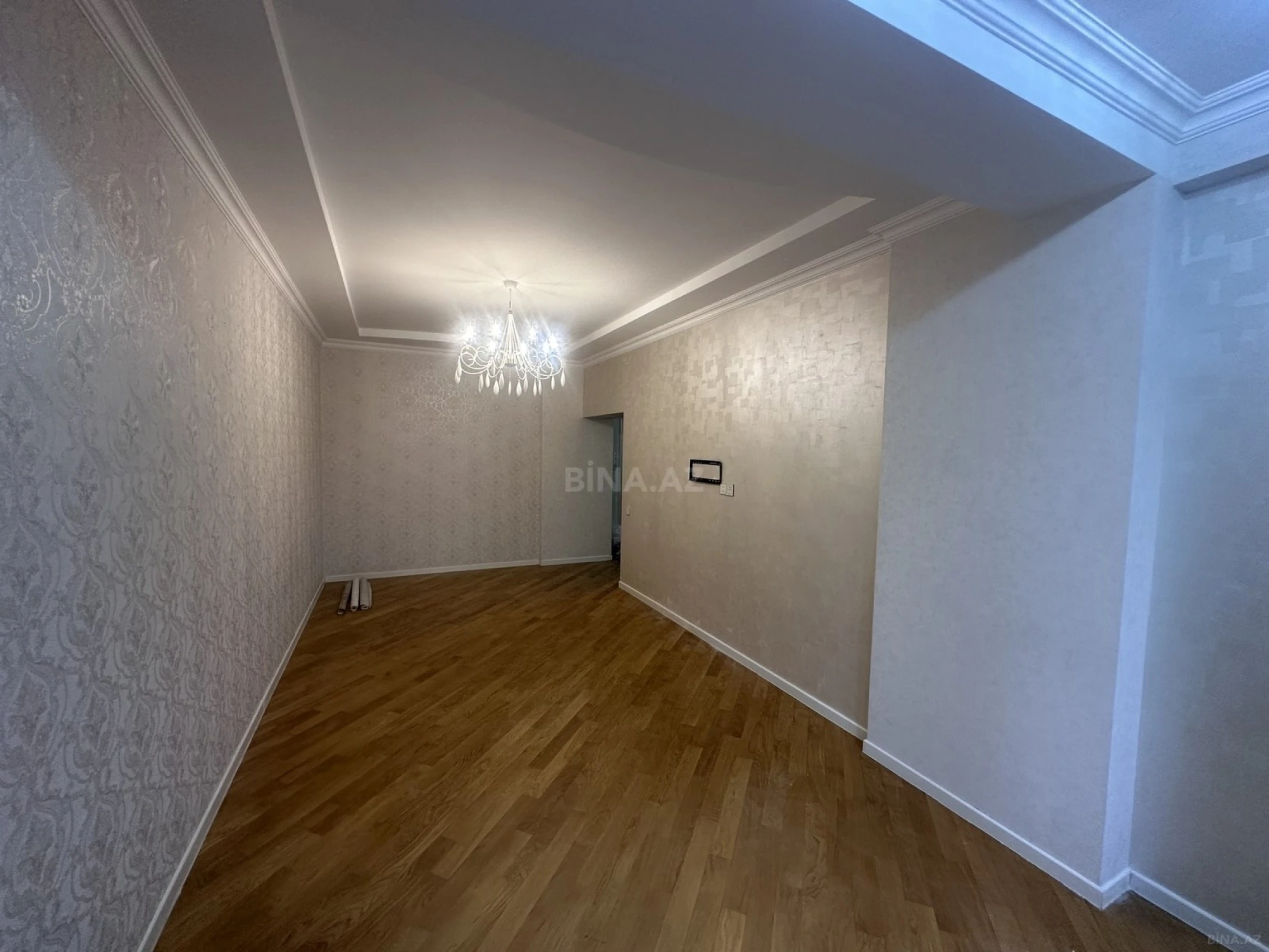 Kirayə verilir 2 otaqlı mənzil 75 m²