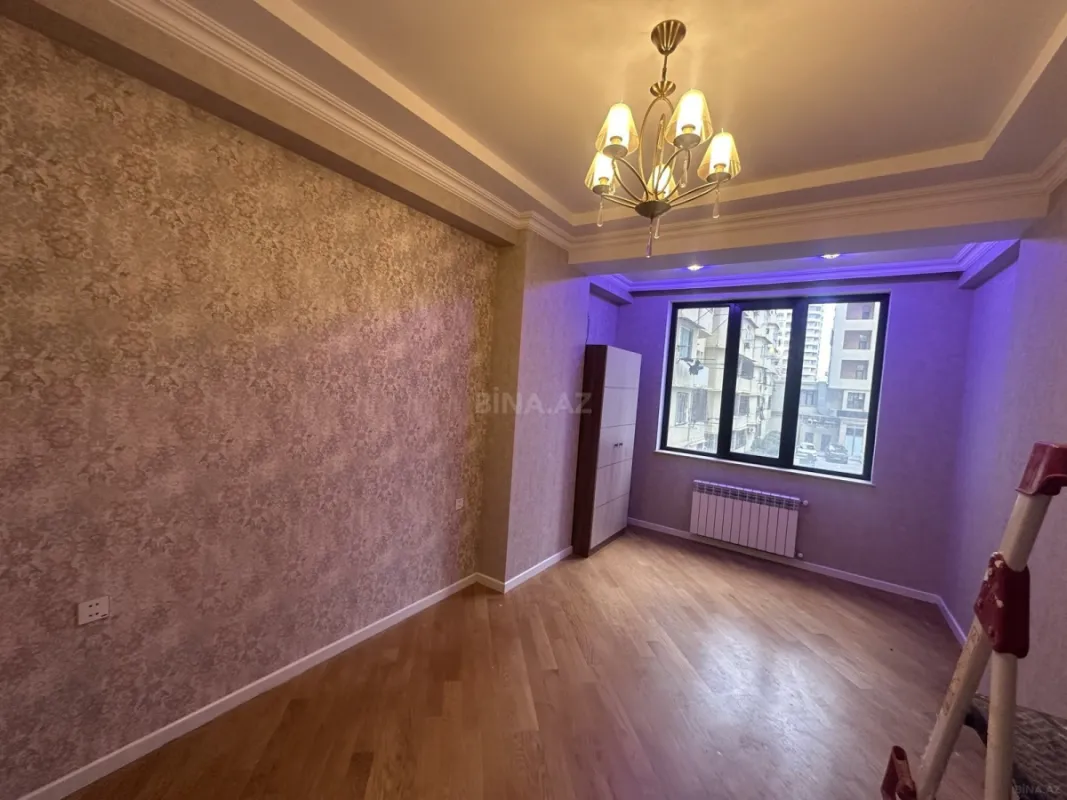 Kirayə verilir 2 otaqlı mənzil 75 m²