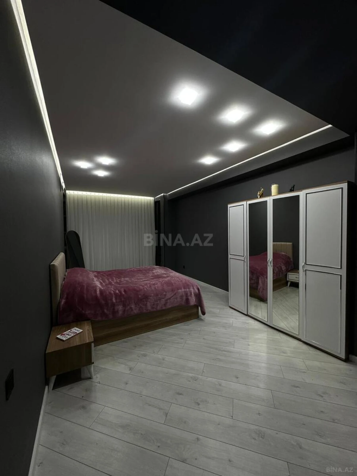 Kirayə verilir 3 otaqlı mənzil 130 m²