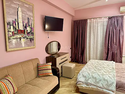 Satılır 3 otaqlı mənzil 140 m²