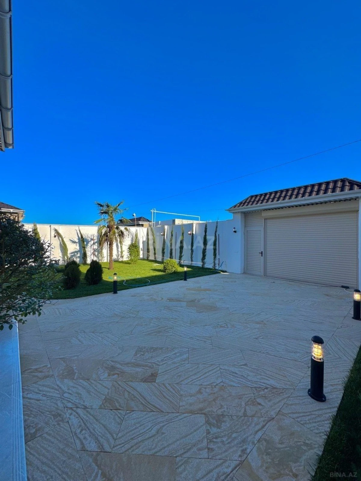 Satılır 4 otaqlı həyət evi 200 m²