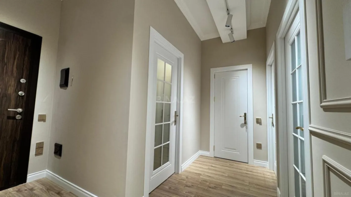 Satılır 2 otaqlı mənzil 55 m²