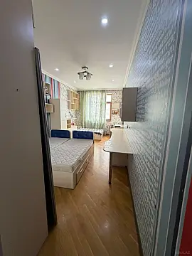 Satılır 3 otaqlı mənzil 135 m²