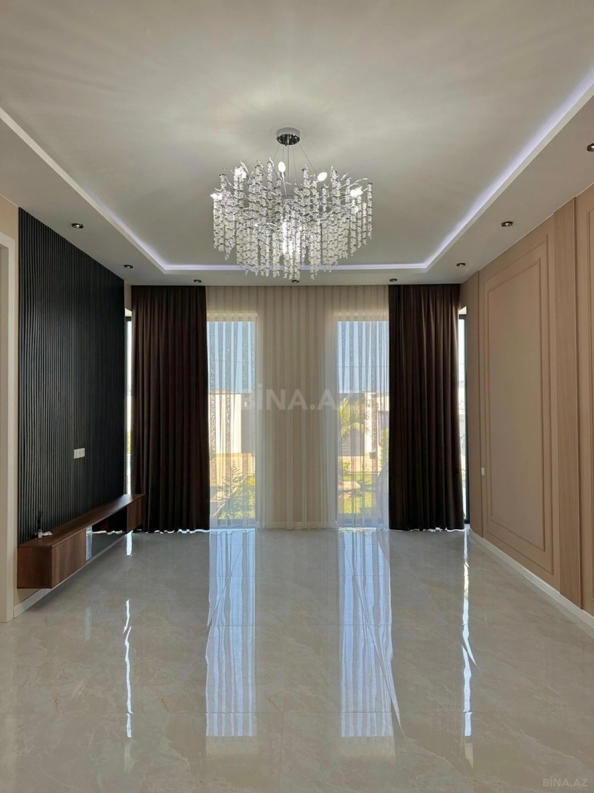 Satılır 4 otaqlı həyət evi 160 m²