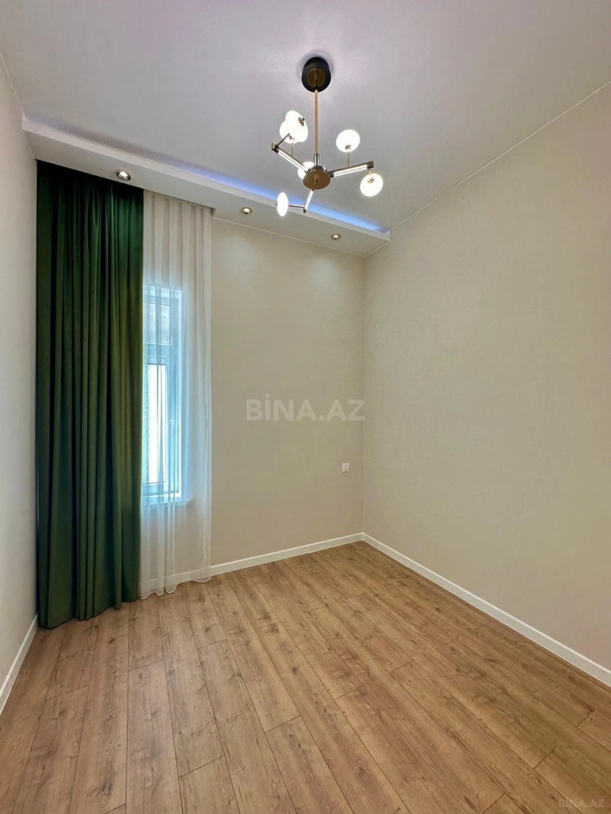 Satılır 4 otaqlı həyət evi 160 m²