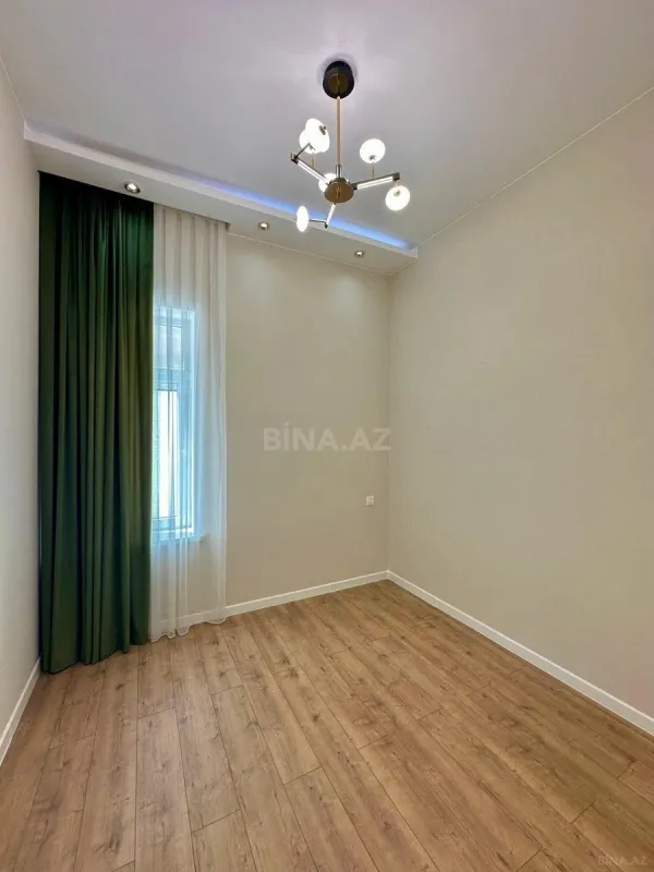 Satılır 4 otaqlı həyət evi 160 m²