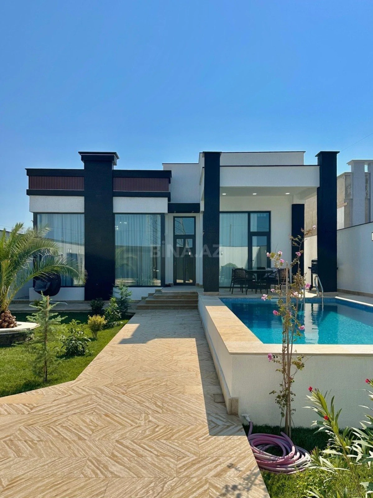 Satılır 4 otaqlı həyət evi 160 m²