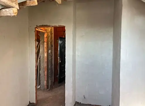 Satılır 2 otaqlı mənzil 73 m²