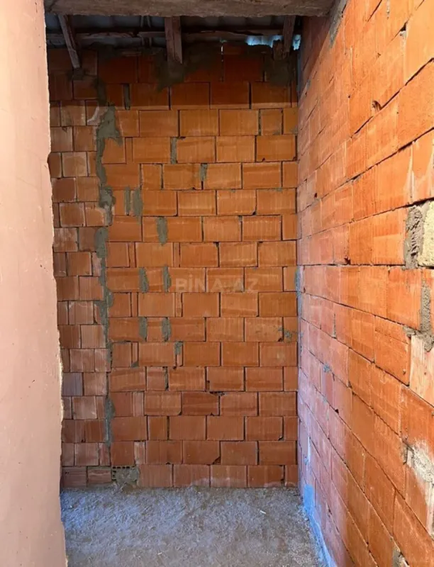 Satılır 2 otaqlı mənzil 73 m²