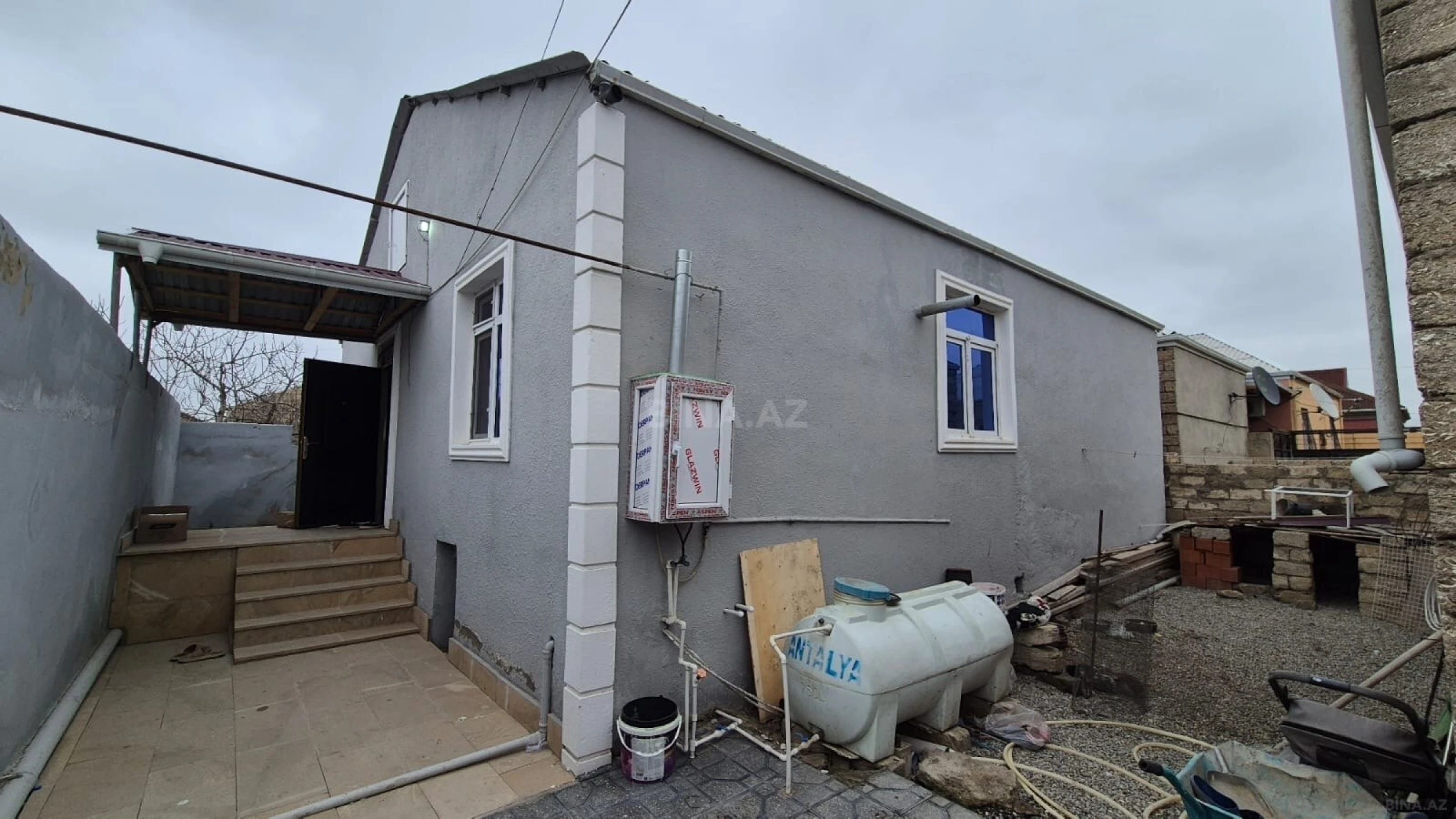 Satılır 4 otaqlı həyət evi 120 m²