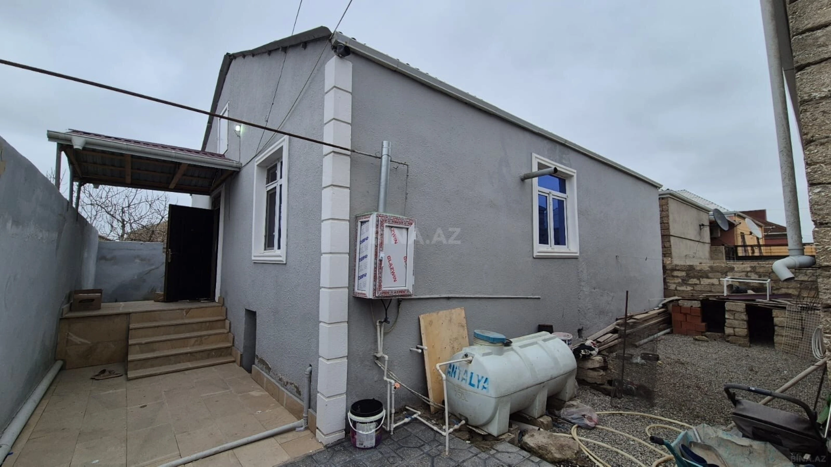 Satılır 4 otaqlı həyət evi 120 m²