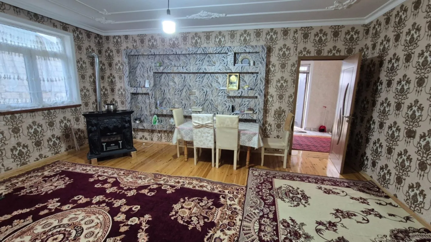 Satılır 4 otaqlı həyət evi 120 m²