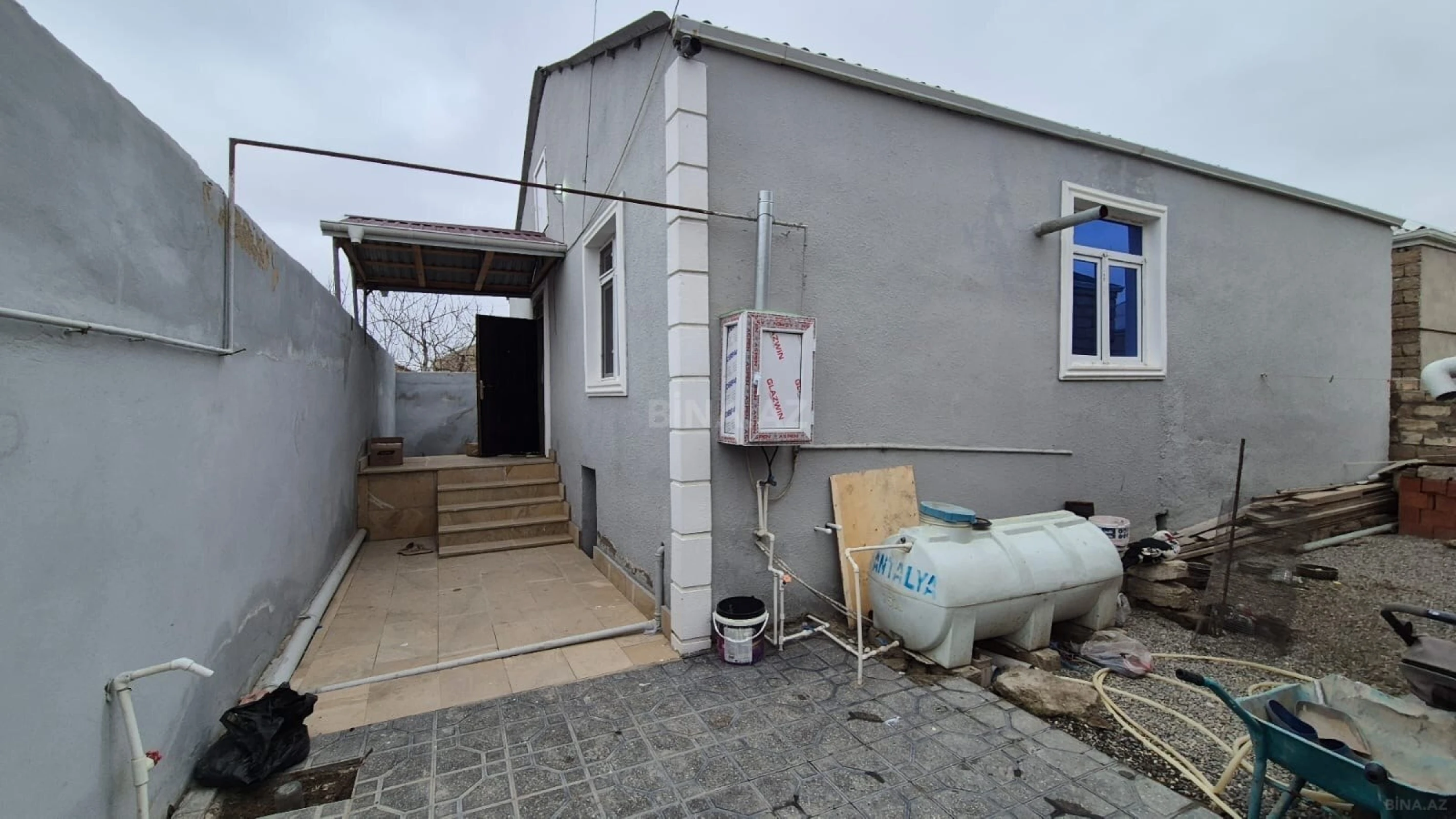 Satılır 4 otaqlı həyət evi 120 m²