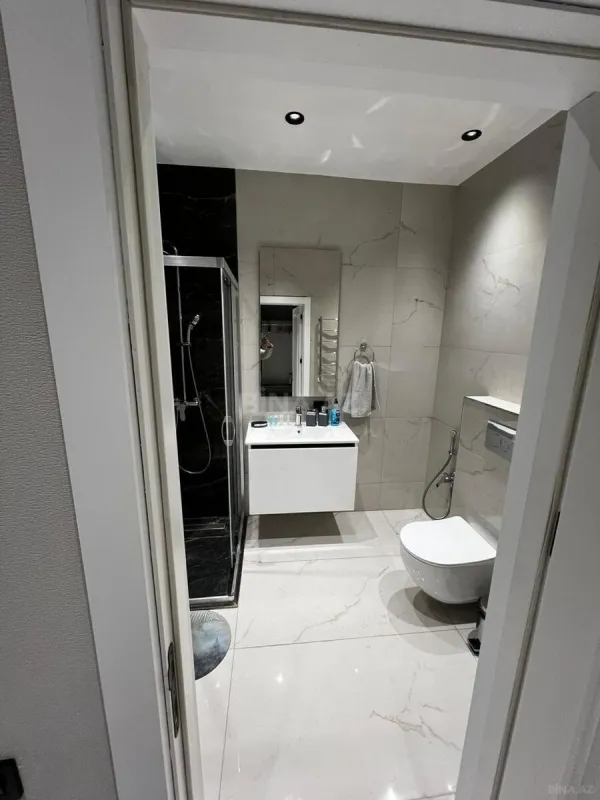 Kirayə verilir 2 otaqlı mənzil 75 m²