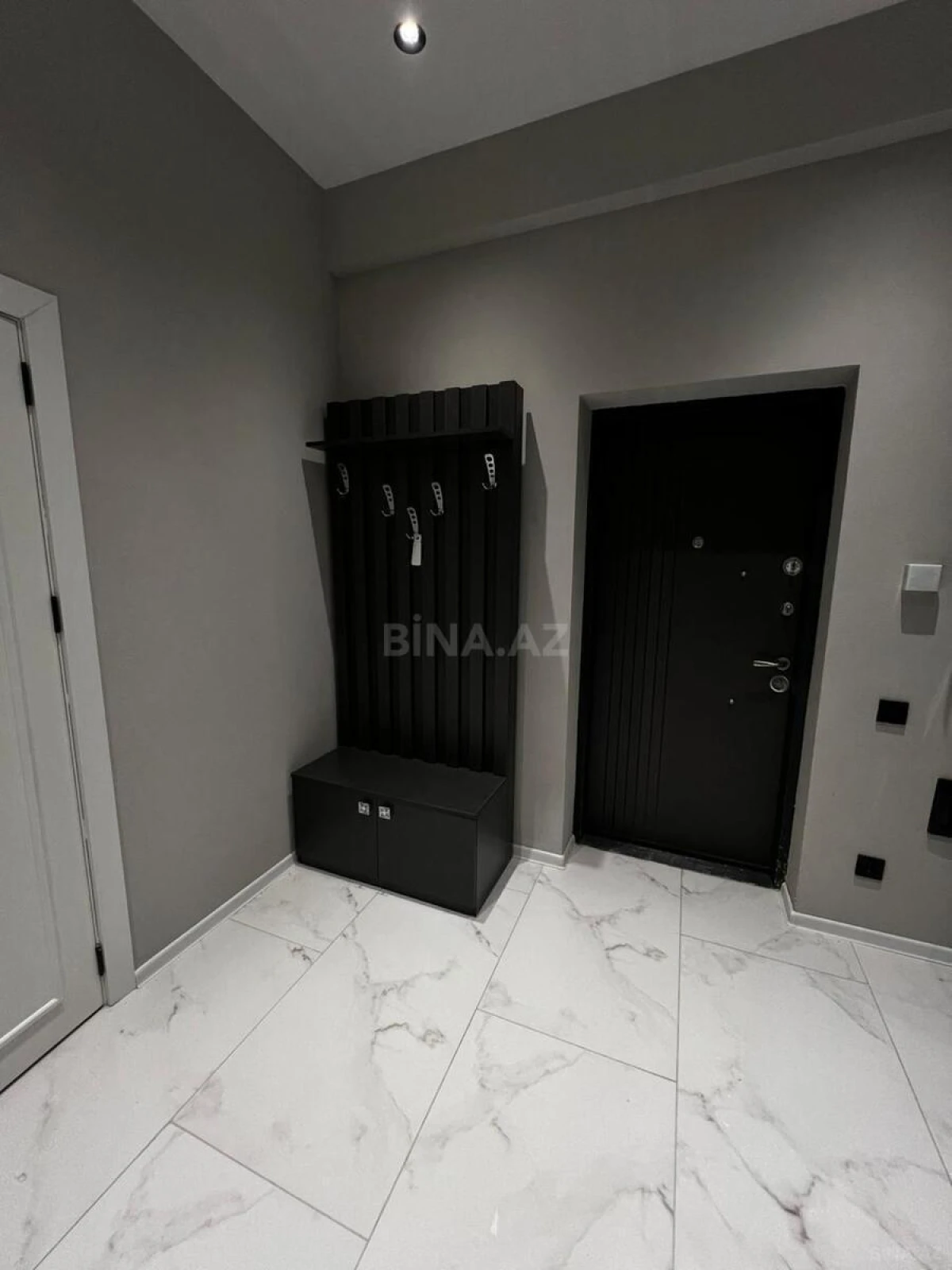 Kirayə verilir 2 otaqlı mənzil 75 m²