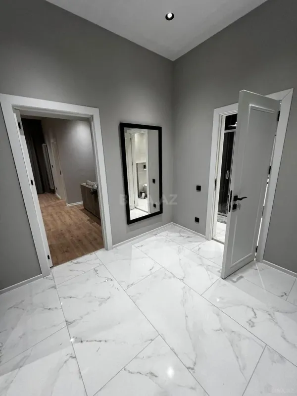 Kirayə verilir 2 otaqlı mənzil 75 m²