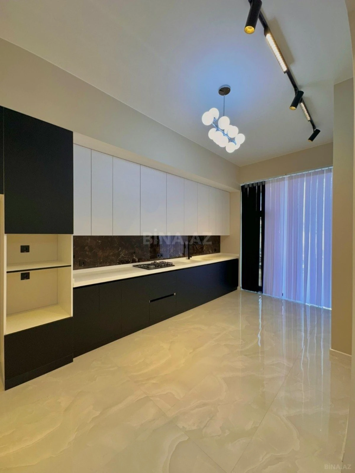 Satılır 4 otaqlı həyət evi 170 m²