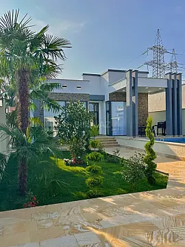 Satılır 4 otaqlı həyət evi 170 m²