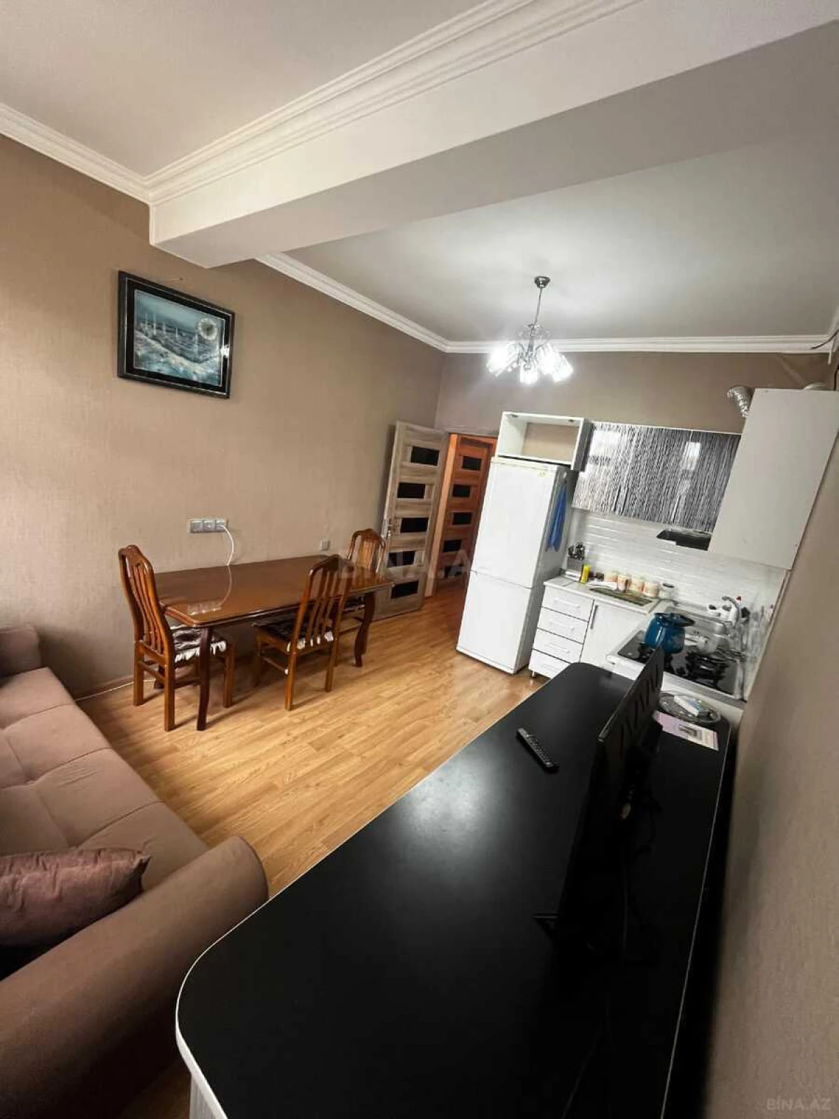 Kirayə verilir 2 otaqlı mənzil 60 m²